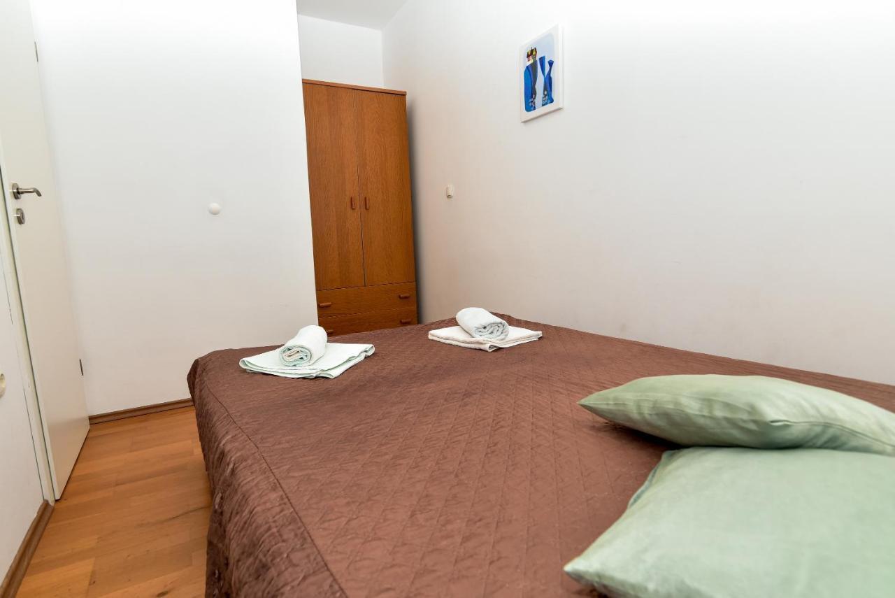 Nena Apartment Sukošan Екстериор снимка