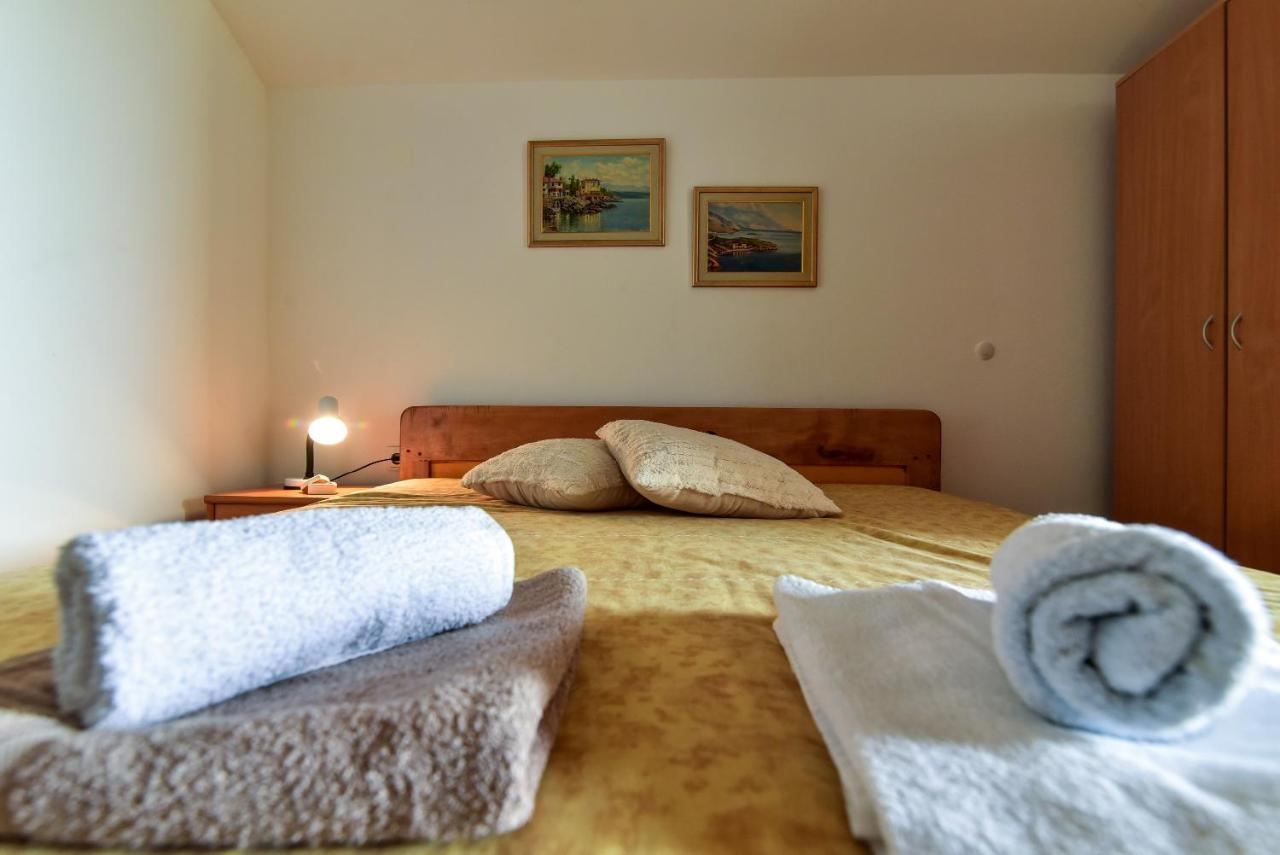 Nena Apartment Sukošan Екстериор снимка