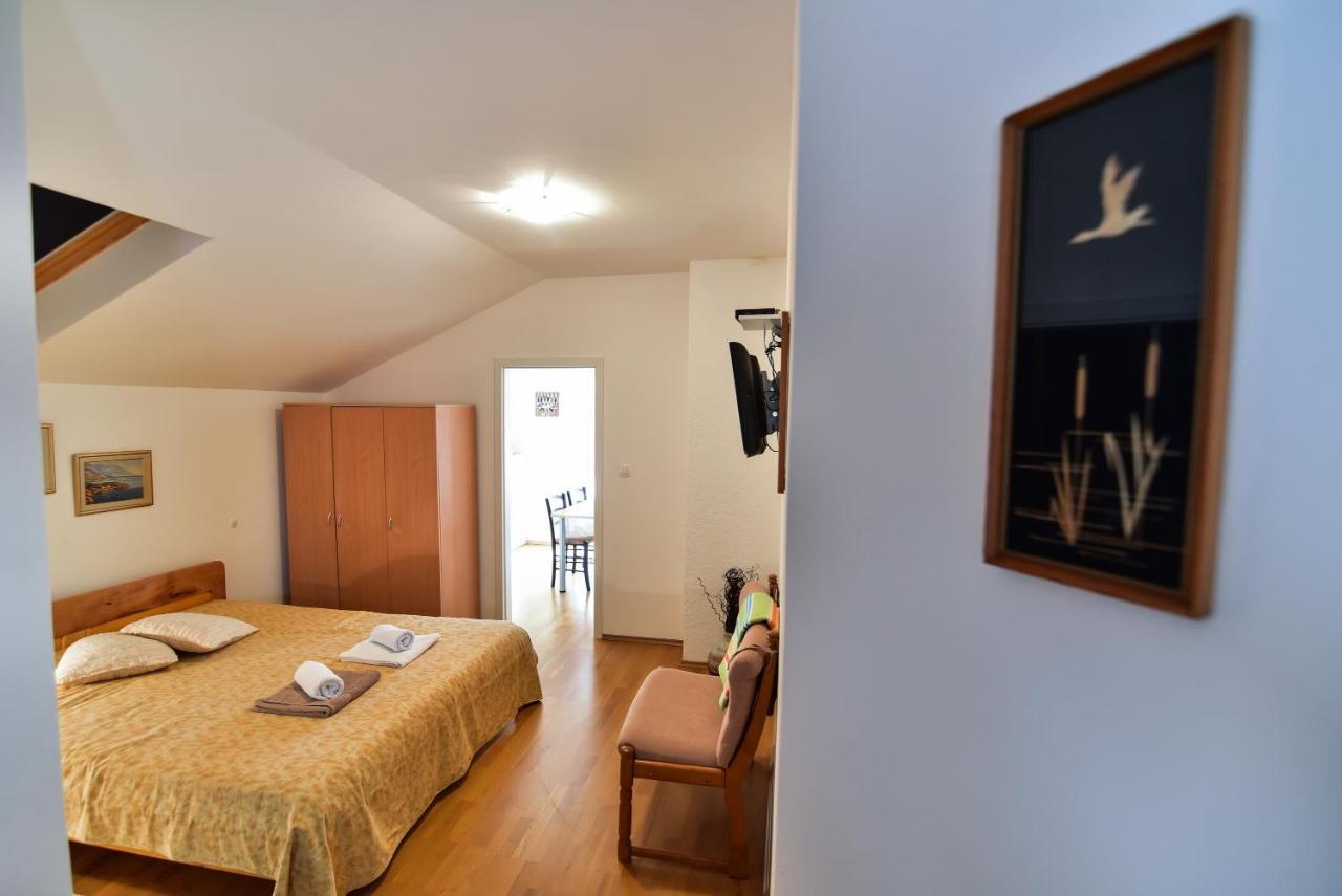 Nena Apartment Sukošan Екстериор снимка