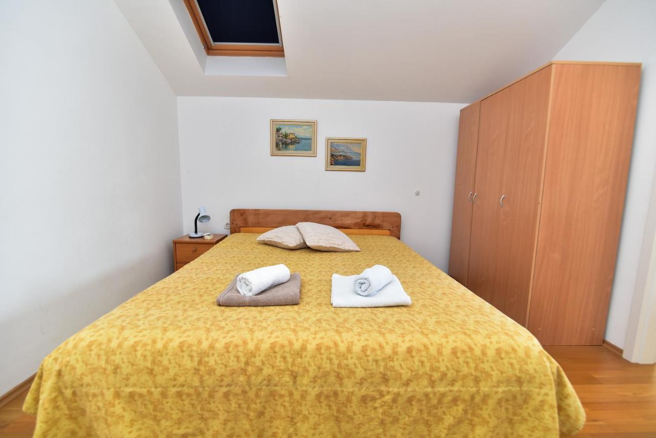 Nena Apartment Sukošan Екстериор снимка